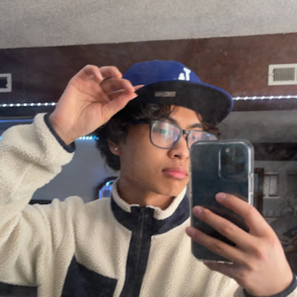 Meet your Posher, Kenneth - Picture 1 of 1